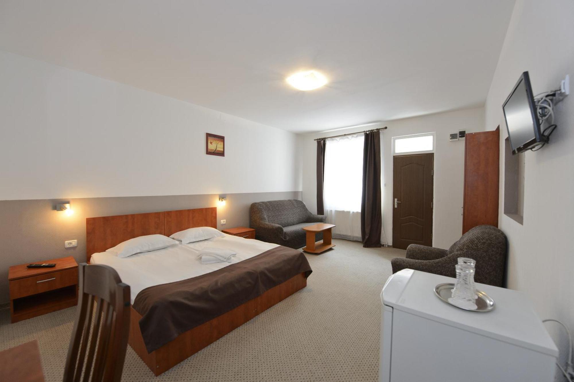 Residence Piata Sfatului Brasov Ruang foto