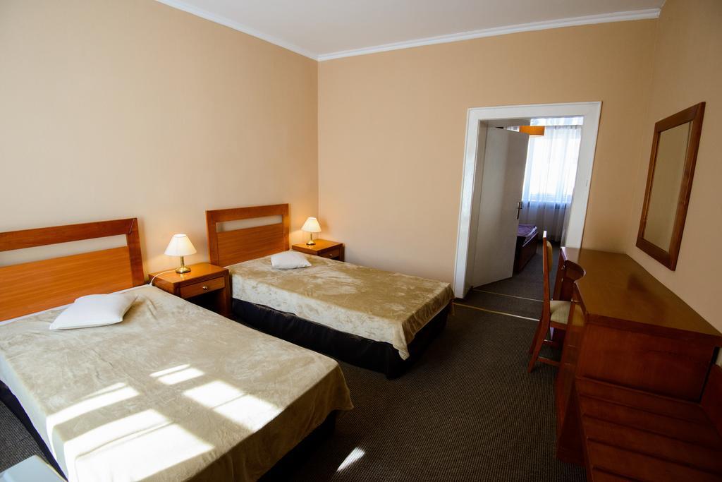 Residence Piata Sfatului Brasov Bagian luar foto